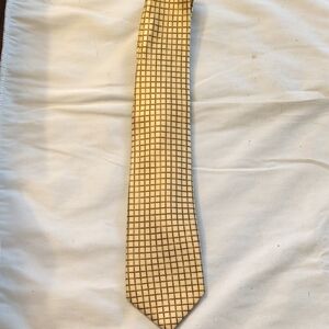 Elegant Gold Checkered Tie